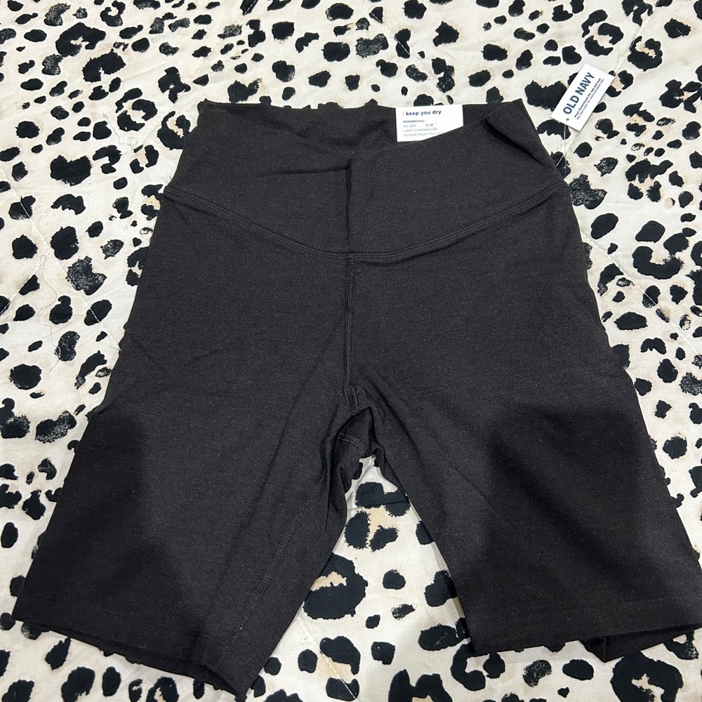 NWT - Old Navy extra high rise bike short. Go dry in medium.